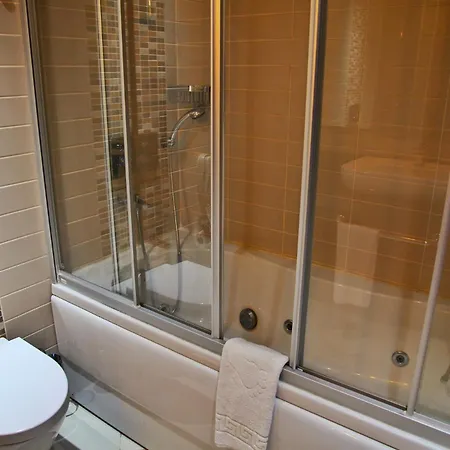 Yuecelen Mugla ホテル