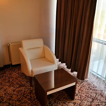 ホテル Yuecelen Mugla